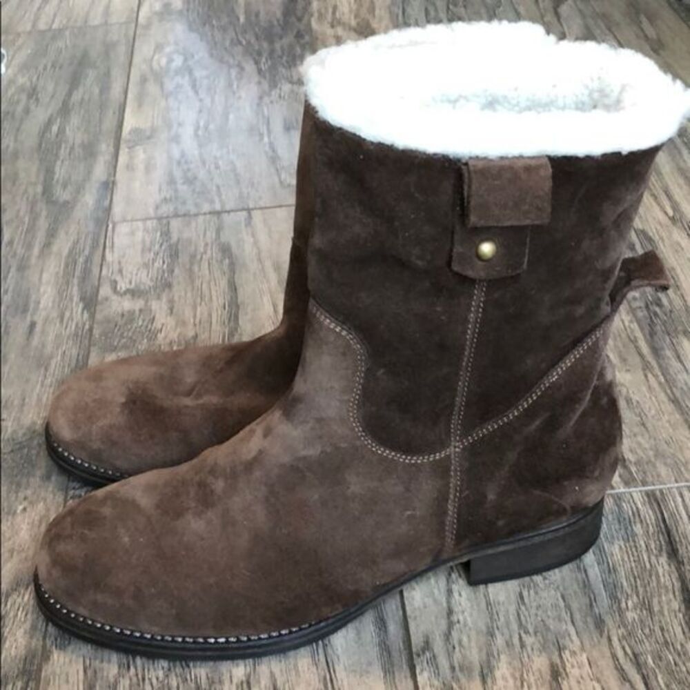 New Italeau pull on booties size 38.5